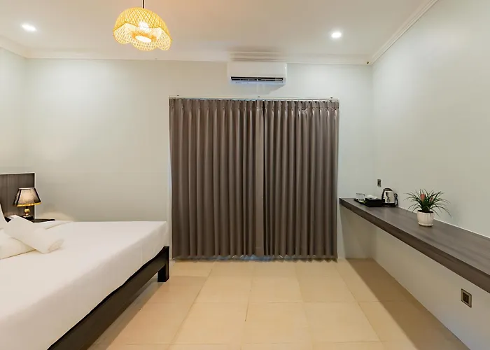 The Sears Hotel 4*